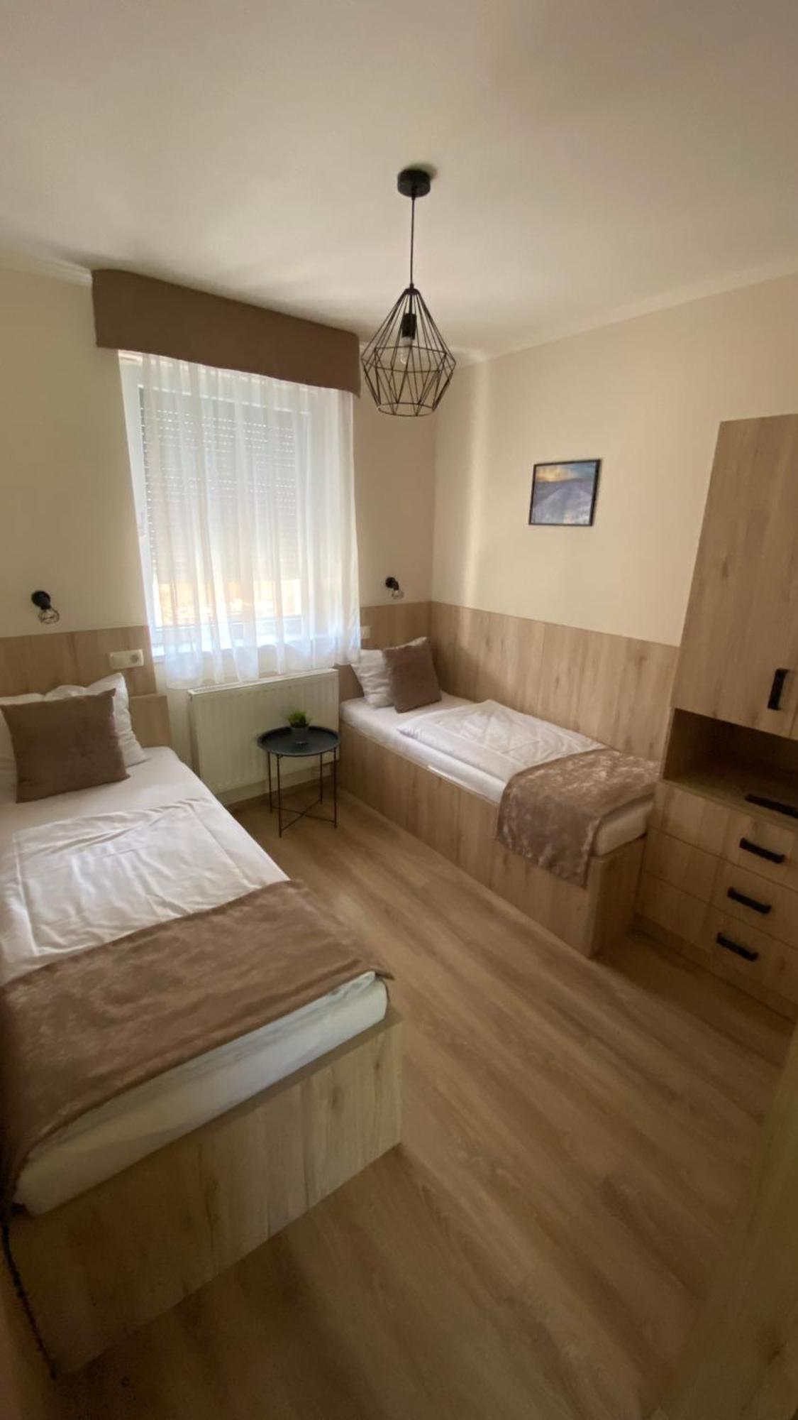 Hotel Levendula Vendeghaz Győr Exterior foto
