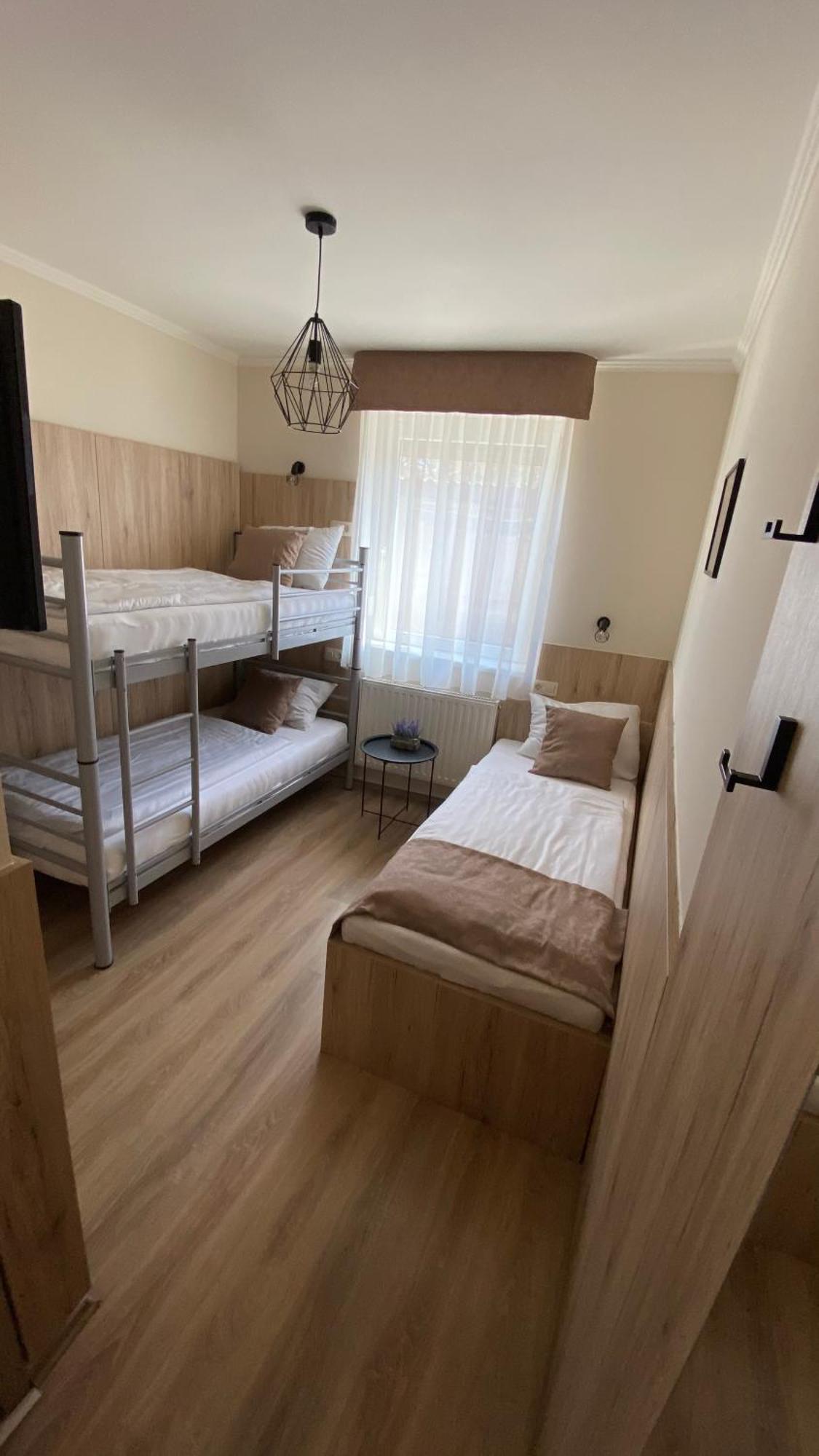 Hotel Levendula Vendeghaz Győr Exterior foto